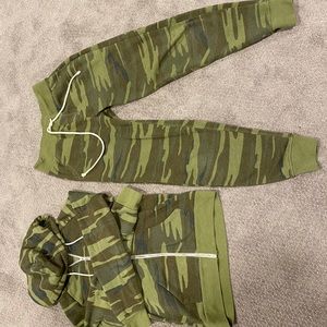 Alternative sweat set